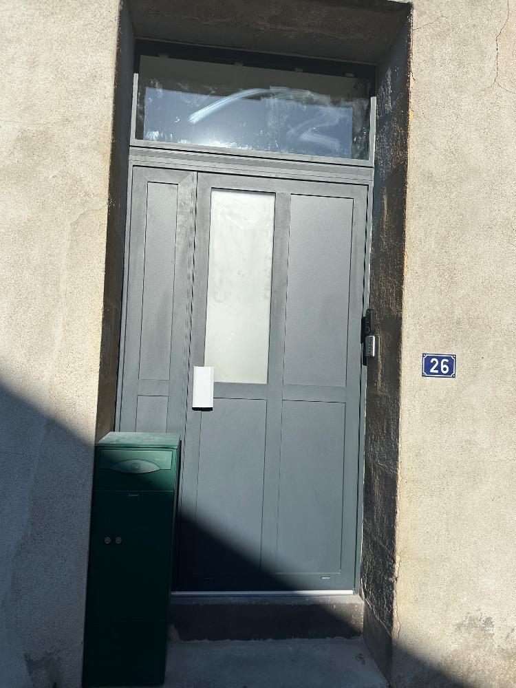 Appartement meublé 176 m2, 5 chambres, hypercentre Moulins, rentabilité supérieure à 8 %