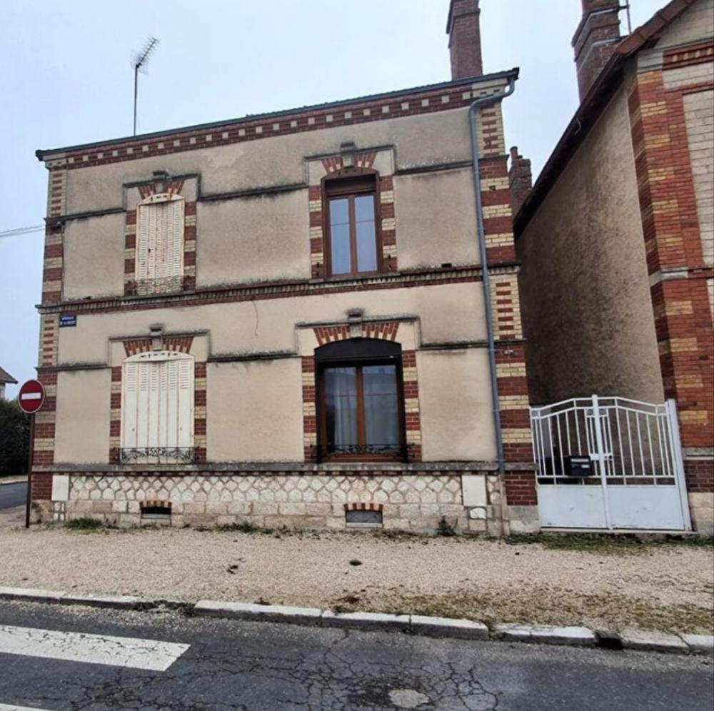 Maison 5 pièces 84 m² · à Romilly-sur-Seine · 84 m² · 790 €/mois