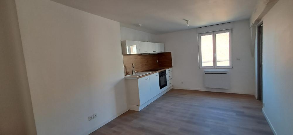 Appartement lumineux de 3 pièces à louer à Verneuil d'Avre et d'Iton.