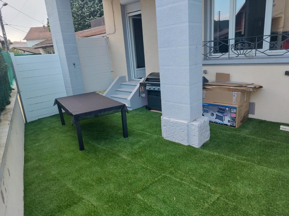 Bel appartement lumineux grande terrasse + parking à Ambérieu-en-Bugey