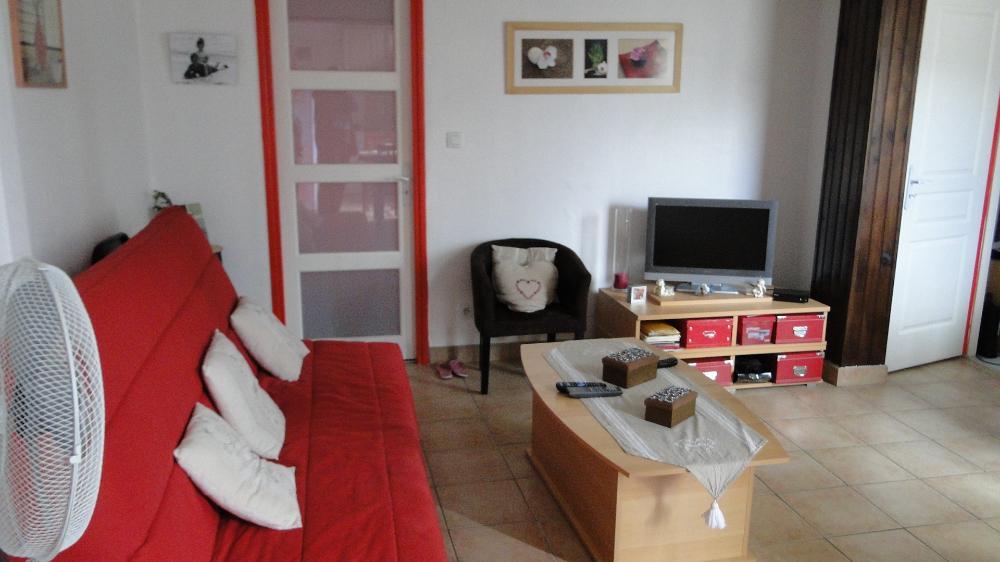 Villeurbanne, appartement T3 1°étage de 53 m2 avec terrasse de 28 m2 entièrement meublé