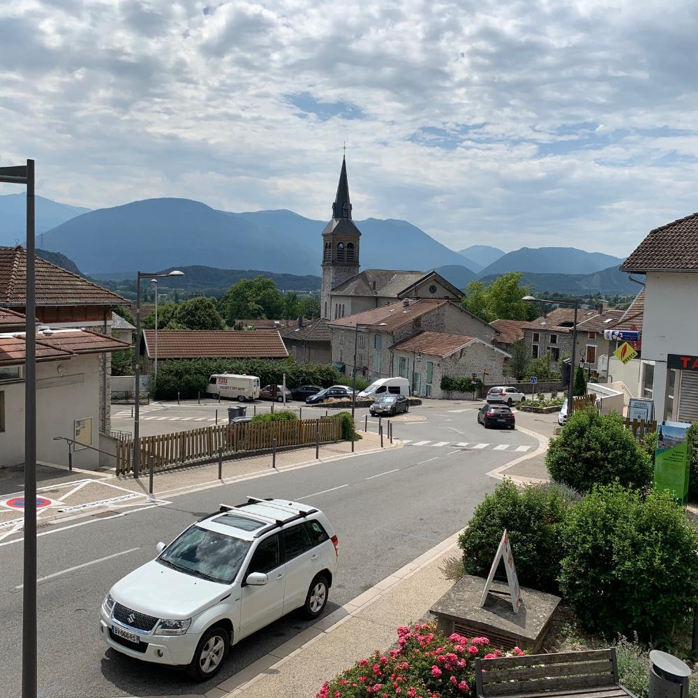 VENTE : appartement 4 pièces (81 m²) à Claix
